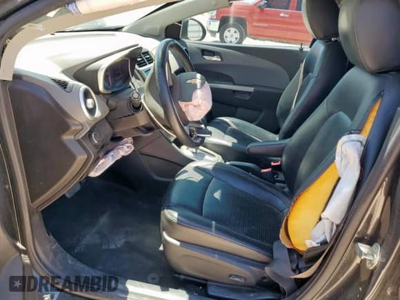 2018 Chevrolet Sonic Premier с VIN 1G1JF5SB5J4105070, выставлен на аукционе Copart как лот 65957435 с пробегом 94 925 миль миль и Списание • Salvage title. История ставок и продаж доступна на DreamBid. Изображение 7.