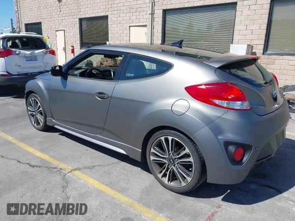 2016 Hyundai Veloster Turbo с VIN KMHTC6AE5GU251161, выставлен на аукционе IAAI как лот 42818741 с пробегом 45 145 миль миль и . История ставок и продаж доступна на DreamBid. Изображение 3.