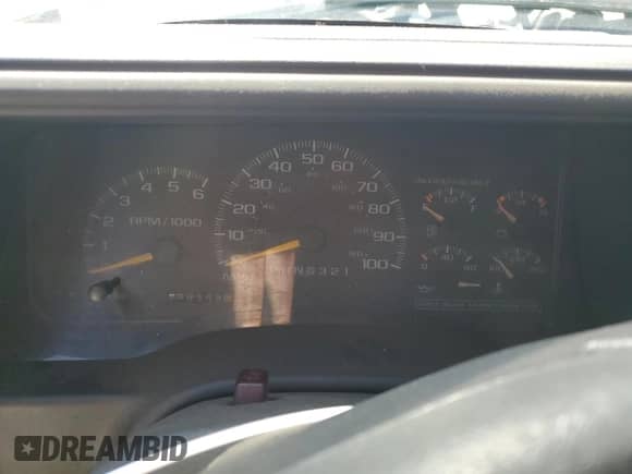 1997 Chevrolet Silverado 1500 with VIN 1GCEC14R9VZ196034, listed as a Copart auction lot 49669505 with 346,143 mi miles and Salvage title. Bid and sale history available at DreamBid. Image 9.