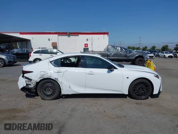 2024 Lexus IS 500 F Sport Performance z VIN JTHAP1D22R5006706, wystawiony jako IAAI lot #42397037 z przebiegiem 1 317 mil mil oraz . Historia ofert i sprzedaży dostępna na DreamBid. Obrazek 14.