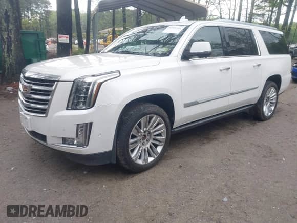 2018 Cadillac Escalade ESV Platinum с VIN 1GYS4KKJ1JR221239, выставлен на аукционе IAAI как лот 41968181 с пробегом 179 749 миль миль и . История ставок и продаж доступна на DreamBid. Изображение 2.