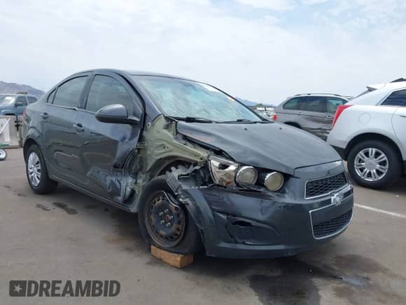 2013 Chevrolet Sonic LS с VIN 1G1JA5SH3D4218152, выставлен на аукционе IAAI как лот 42760398 с пробегом Не указан миль и . История ставок и продаж доступна на DreamBid. Изображение 6.