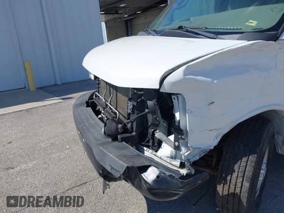 2015 Chevrolet Express Cargo with VIN 1GCWGFCFXF1154470, listed as a IAAI auction lot 42664806 with Not provided miles and . Bid and sale history available at DreamBid. Image 6.