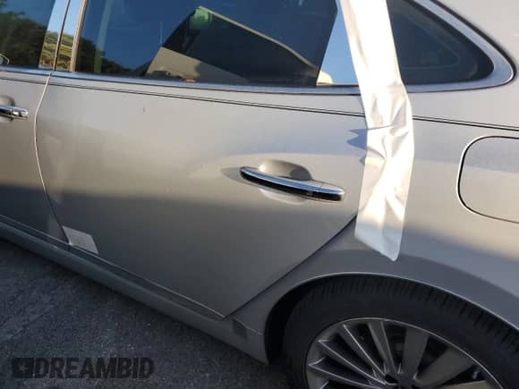 2015 Hyundai Equus Ultimate with VIN KMHGH4JH1FU097774, listed as a Copart auction lot 75413664 with 69,282 mi miles and Salvage title. Bid and sale history available at DreamBid. Image 12.