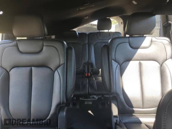 2024 Jeep Grand Cherokee Limited с VIN 1C4RJKBG0R8530011, выставлен на аукционе Copart как лот 71414615 с пробегом Не указан миль и На запчасти • Non repairable. История ставок и продаж доступна на DreamBid. Изображение 10.