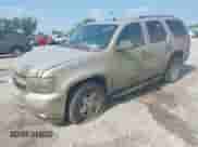 2007 Chevrolet Tahoe LT z VIN 1GNFC130X7J120726, wystawiony jako IAAI lot #43004694 z przebiegiem Nie podano mil oraz . Historia ofert i sprzedaży dostępna na DreamBid. Obrazek 2.