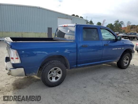 2011 Ram 1500 Sport z VIN 1D7RV1CT4BS631013, wystawiony jako Copart lot #82825054 z przebiegiem 222 238 mil mil oraz Szkoda całkowita • Salvage title. Historia ofert i sprzedaży dostępna na DreamBid. Obrazek 3.