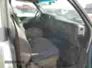 1999 Chevrolet Silverado 2500 с VIN 1GCGK24U7XE232643, выставлен на аукционе Copart как лот 52027515 с пробегом Не указан миль и Списание • Salvage title. История ставок и продаж доступна на DreamBid. Изображение 10.