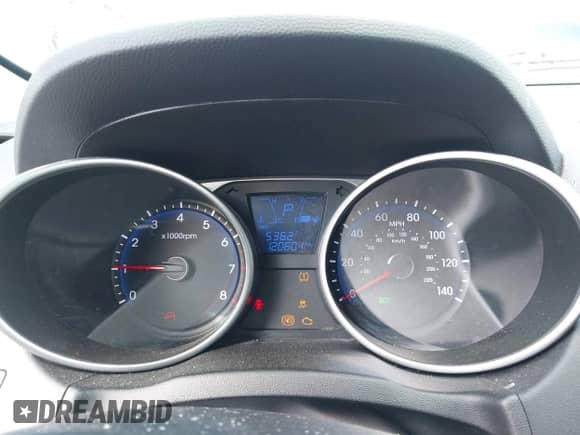 2014 Hyundai Tucson GLS z VIN KM8JT3AF8EU894227, wystawiony jako IAAI lot #43262084 z przebiegiem 120 601 mil mil oraz . Historia ofert i sprzedaży dostępna na DreamBid. Obrazek 7.