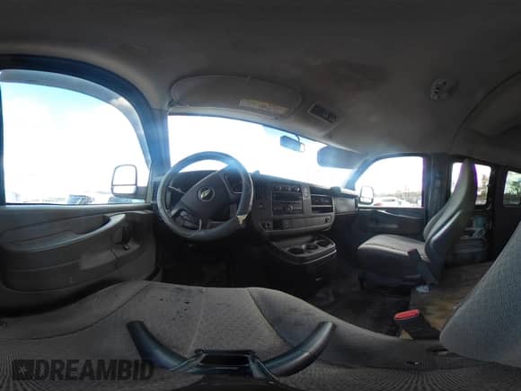 2014 Chevrolet Express Passenger LT с VIN 1GAZG1FG3E1173504, выставлен на аукционе IAAI как лот 43377110 с пробегом 196 125 миль миль и . История ставок и продаж доступна на DreamBid. Изображение 18.