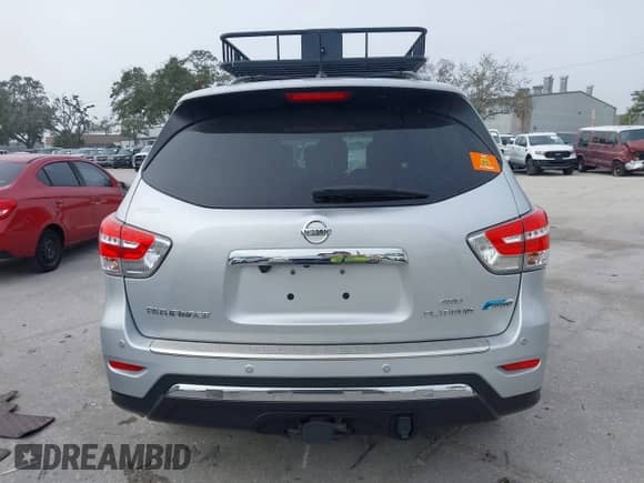 2014 Nissan Pathfinder Platinum Hybrid with VIN 5N1CR2MM5EC643103, listed as a IAAI auction lot 41243310 with 90,162 mi miles and . Bid and sale history available at DreamBid. Image 17.