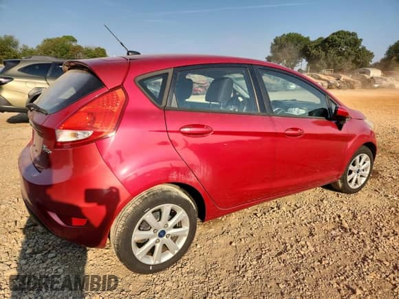 2012 Ford Fiesta SE with VIN 3FADP4EJ8CM160883, listed as a Copart auction lot 81529735 with 101,081 mi miles and Salvage title. Bid and sale history available at DreamBid. Image 3.