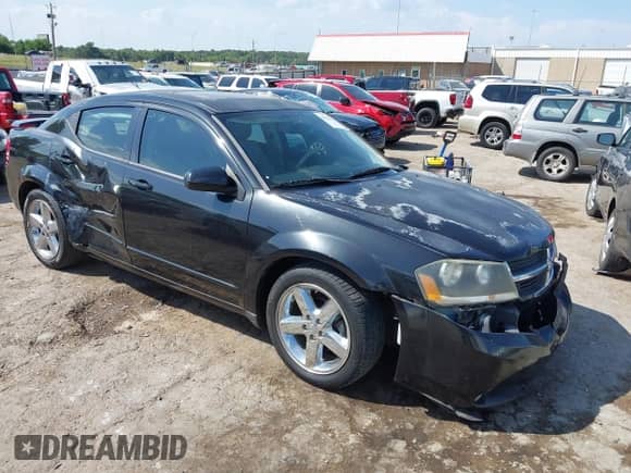 2008 Dodge Avenger R/T с VIN 1B3LC76M48N180719, выставлен на аукционе IAAI как лот 43021480 с пробегом 170 072 миль миль и . История ставок и продаж доступна на DreamBid. Изображение 1.
