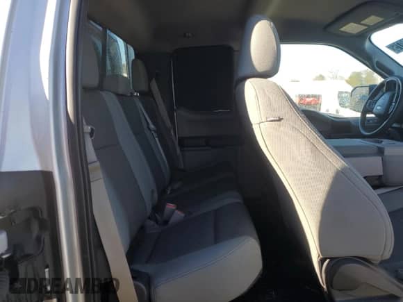 2017 Ford F-150 XL with VIN 1FTFX1CF3HKE39026, listed as a Copart auction lot 43138075 with 155,236 mi miles and Clean title. Bid and sale history available at DreamBid. Image 10.