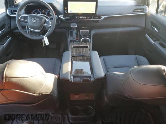 2025 Toyota Sienna Limited с VIN 5TDZSKFC2SS159164, выставлен на аукционе Copart как лот 44269255 с пробегом 1 060 миль миль и Списание • Salvage title. История ставок и продаж доступна на DreamBid. Изображение 8.