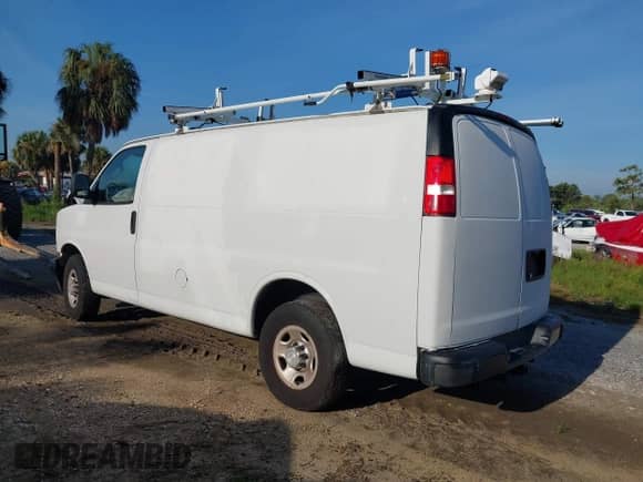 2019 Chevrolet Express Cargo with VIN 1GCWGAFP6K1349578, listed as a IAAI auction lot 42990265 with Not provided miles and . Bid and sale history available at DreamBid. Image 3.