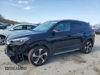 2017 Hyundai Tucson Value z VIN KM8J3CA25HU328530, wystawiony jako Copart lot #54379565 z przebiegiem 226 682 mil mil oraz Szkoda całkowita • Salvage title. Historia ofert i sprzedaży dostępna na DreamBid. Obrazek 1.