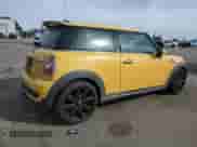 2009 MINI Hardtop S with VIN WMWMF73599TW87679, listed as a Copart auction lot 46863725 with 102,976 mi miles and Salvage title. Bid and sale history available at DreamBid. Image 3.