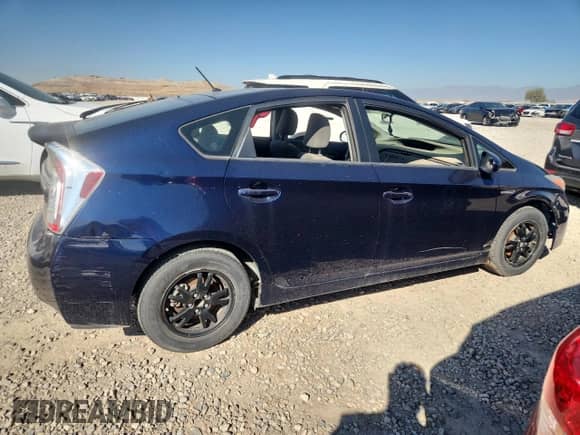 2012 Toyota Prius Three with VIN JTDKN3DU8C1521250, listed as a Copart auction lot 85914035 with 107,249 mi miles and Clean title. Bid and sale history available at DreamBid. Image 3.