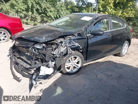 2018 Chevrolet Cruze LT с VIN 3G1BE6SM4JS653012, выставлен на аукционе IAAI как лот 43168951 с пробегом 75 380 миль миль и . История ставок и продаж доступна на DreamBid. Изображение 18.
