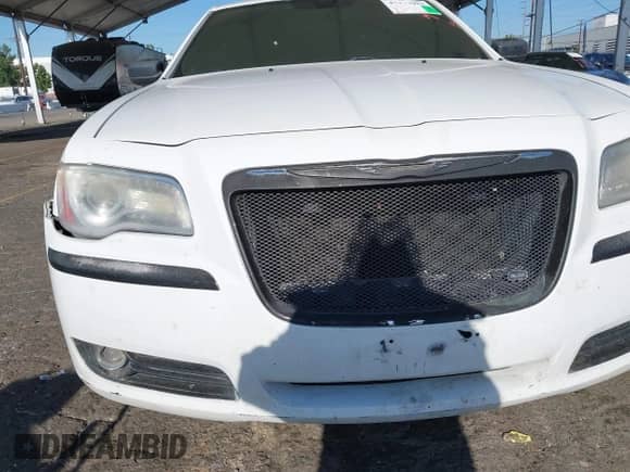 2012 Chrysler 300 Limited с VIN 2C3CCACG3CH138252, выставлен на аукционе IAAI как лот 43144982 с пробегом Не указан миль и . История ставок и продаж доступна на DreamBid. Изображение 6.