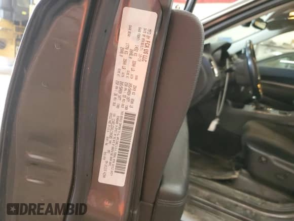 2020 Dodge Durango GT z VIN 1C4RDJDG4LC184385, wystawiony jako Copart lot #56412705 z przebiegiem 76 277 mil mil oraz Szkoda całkowita • Salvage title. Historia ofert i sprzedaży dostępna na DreamBid. Obrazek 13.