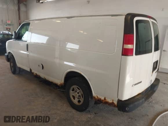 2004 Chevrolet Express Cargo с VIN 1GCFG15X741198156, выставлен на аукционе IAAI как лот 42992891 с пробегом 349 455 миль миль и . История ставок и продаж доступна на DreamBid. Изображение 3.