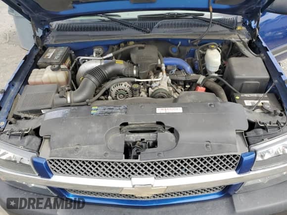 2003 Chevrolet Silverado 2500HD LT z VIN 1GCHK29183E344834, wystawiony jako Copart lot #67523835 z przebiegiem 187 456 mil mil oraz Szkoda całkowita • Salvage title. Historia ofert i sprzedaży dostępna na DreamBid. Obrazek 11.