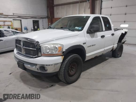 2006 Dodge 1500 SLT с VIN 1D7HU18276J224409, выставлен на аукционе IAAI как лот 42155751 с пробегом 227 238 миль миль и . История ставок и продаж доступна на DreamBid. Изображение 2.