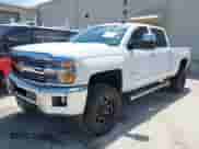 2015 Chevrolet Silverado 2500HD LTZ с VIN 1GC1KWEG3FF554288, выставлен на аукционе IAAI как лот 42889855 с пробегом 208 965 миль миль и . История ставок и продаж доступна на DreamBid. Изображение 19.