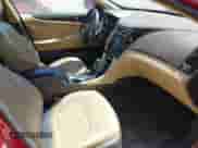 2013 Hyundai Sonata Limited с VIN 5NPEC4AC9DH666540, выставлен на аукционе IAAI как лот 42305790 с пробегом 160 880 миль миль и . История ставок и продаж доступна на DreamBid. Изображение 5.