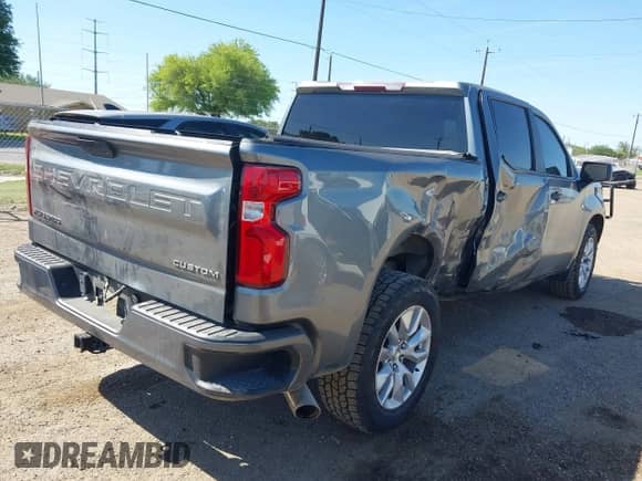 2021 Chevrolet Silverado 1500 Custom z VIN 3GCPWBEH2MG177268, wystawiony jako IAAI lot #41972838 z przebiegiem 75 553 mil mil oraz . Historia ofert i sprzedaży dostępna na DreamBid. Obrazek 6.