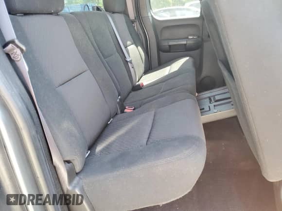 2011 Chevrolet Silverado 1500 LT с VIN 1GCRKSE00BZ395866, выставлен на аукционе Copart как лот 52575015 с пробегом 84 040 миль миль и Чистый • Clean title. История ставок и продаж доступна на DreamBid. Изображение 10.
