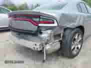 2015 Dodge Charger SE с VIN 2C3CDXFGXFH858874, выставлен на аукционе IAAI как лот 42503265 с пробегом 112 189 миль миль и . История ставок и продаж доступна на DreamBid. Изображение 6.
