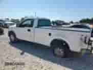 2013 Ford F-150 XL z VIN 1FTMF1CM3DKE58243, wystawiony jako Copart lot #70649635 z przebiegiem 137 074 mil mil oraz Czysty tytuł • Clean title. Historia ofert i sprzedaży dostępna na DreamBid. Obrazek 2.