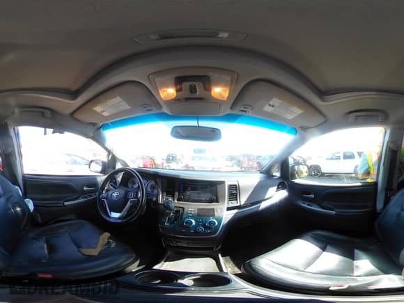 2016 Toyota Sienna SE with VIN 5TDXK3DC3GS727302, listed as a IAAI auction lot 42526541 with 162,518 mi miles and . Bid and sale history available at DreamBid. Image 18.