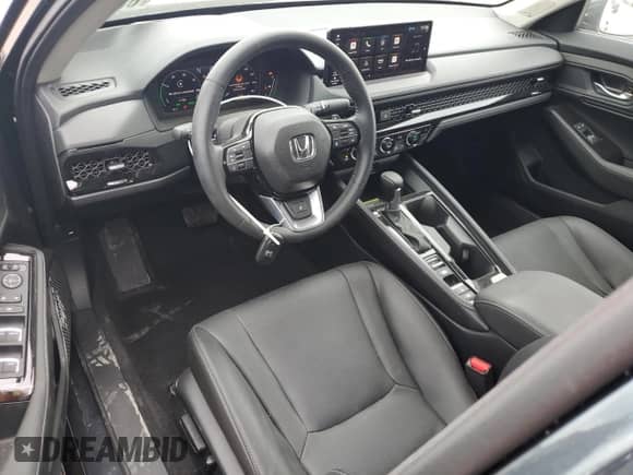 2025 Honda Accord Touring with VIN 1HGCY2F88SA019568, listed as a Copart auction lot 68320945 with 10,634 mi miles and Salvage title. Bid and sale history available at DreamBid. Image 8.