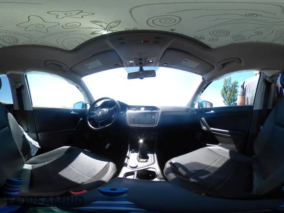 2020 Volkswagen Tiguan SE с VIN 3VV2B7AX4LM070336, выставлен на аукционе IAAI как лот 42623051 с пробегом 81 425 миль миль и . История ставок и продаж доступна на DreamBid. Изображение 18.