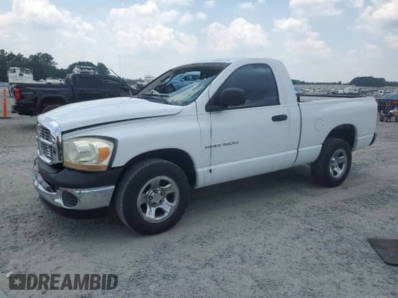 2006 Dodge 1500 ST z VIN 1D7HA16K06J146003, wystawiony jako Copart lot #62468125 z przebiegiem 174 096 mil mil oraz Szkoda całkowita • Salvage title. Historia ofert i sprzedaży dostępna na DreamBid. Obrazek 1.