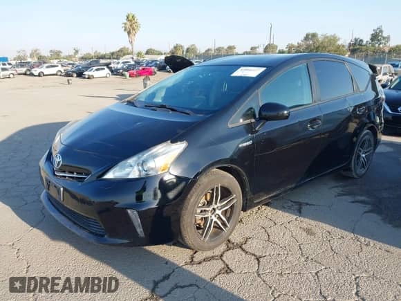 2013 Toyota Prius Two с VIN JTDZN3EUXD3239758, выставлен на аукционе IAAI как лот 43094427 с пробегом 140 696 миль миль и . История ставок и продаж доступна на DreamBid. Изображение 2.