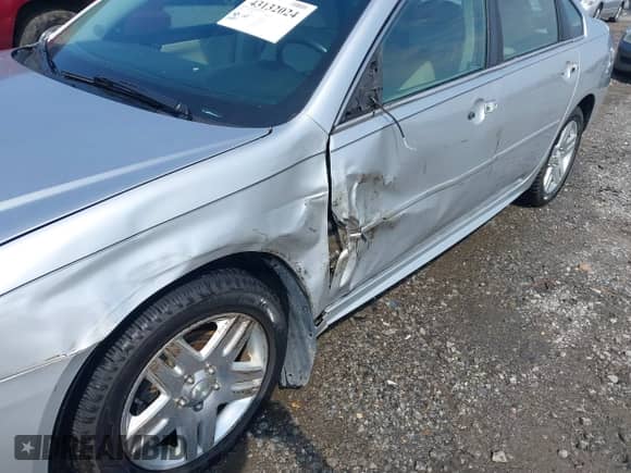 2013 Chevrolet Impala LT с VIN 2G1WG5E31D1108488, выставлен на аукционе IAAI как лот 43132024 с пробегом 183 305 миль миль и . История ставок и продаж доступна на DreamBid. Изображение 6.