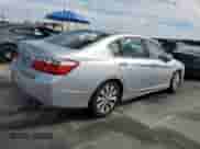 2013 Honda Accord EX-L with VIN 1HGCR2F82DA136109, listed as a Copart auction lot 82430815 with 271,502 mi miles and Salvage title. Bid and sale history available at DreamBid. Image 3.