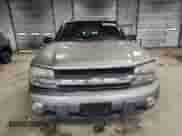 2002 Chevrolet TrailBlazer LTZ z VIN 1GNDT13S022448460, wystawiony jako Copart lot #86707815 z przebiegiem 254 307 mil mil oraz Nie do naprawy • Non repairable. Historia ofert i sprzedaży dostępna na DreamBid. Obrazek 5.