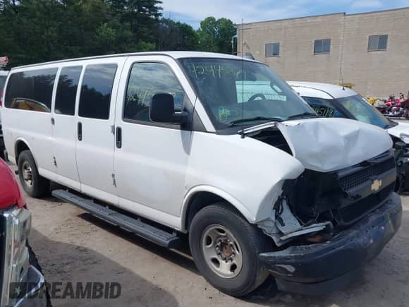 2017 Chevrolet Express Passenger LS с VIN 1GAZGNFG5H1114319, выставлен на аукционе IAAI как лот 42445377 с пробегом 202 127 миль миль и . История ставок и продаж доступна на DreamBid. Изображение 13.