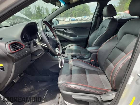 2018 Hyundai Elantra Sport с VIN KMHH55LC3JU035774, выставлен на аукционе Copart как лот 68412125 с пробегом 63 048 миль миль и Списание • Salvage title. История ставок и продаж доступна на DreamBid. Изображение 7.