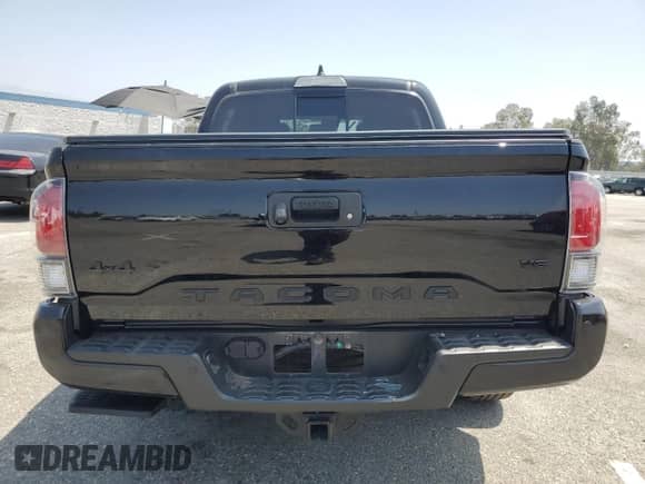 2021 Toyota Tacoma Limited with VIN 3TYGZ5AN8MT038529, listed as a Copart auction lot 58527975 with 46,147 mi miles and Salvage title. Bid and sale history available at DreamBid. Image 6.
