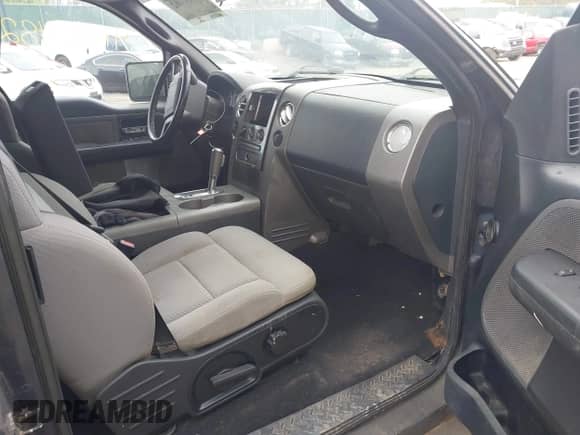 2005 Ford F-150 XLT with VIN 1FTPX04535KC99043, listed as a IAAI auction lot 41662466 with 200,722 mi miles and . Bid and sale history available at DreamBid. Image 5.