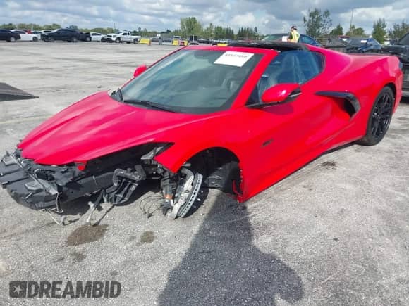 2023 Chevrolet Corvette 1LT z VIN 1G1YA2D46P5107701, wystawiony jako IAAI lot #43547480 z przebiegiem Nie podano mil oraz . Historia ofert i sprzedaży dostępna na DreamBid. Obrazek 18.