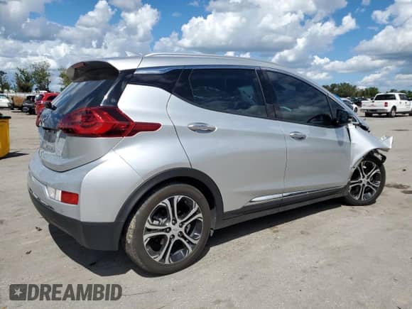 2017 Chevrolet Bolt EV Premier z VIN 1G1FX6S01H4161198, wystawiony jako Copart lot #69126883 z przebiegiem 88 117 mil mil oraz . Historia ofert i sprzedaży dostępna na DreamBid. Obrazek 3.