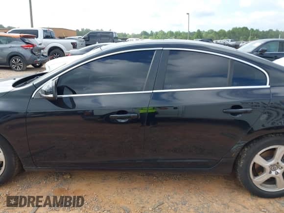 2012 Volvo S60 T5 с VIN YV1622FS9C2041335, выставлен на аукционе IAAI как лот 42697828 с пробегом 141 412 миль миль и . История ставок и продаж доступна на DreamBid. Изображение 13.